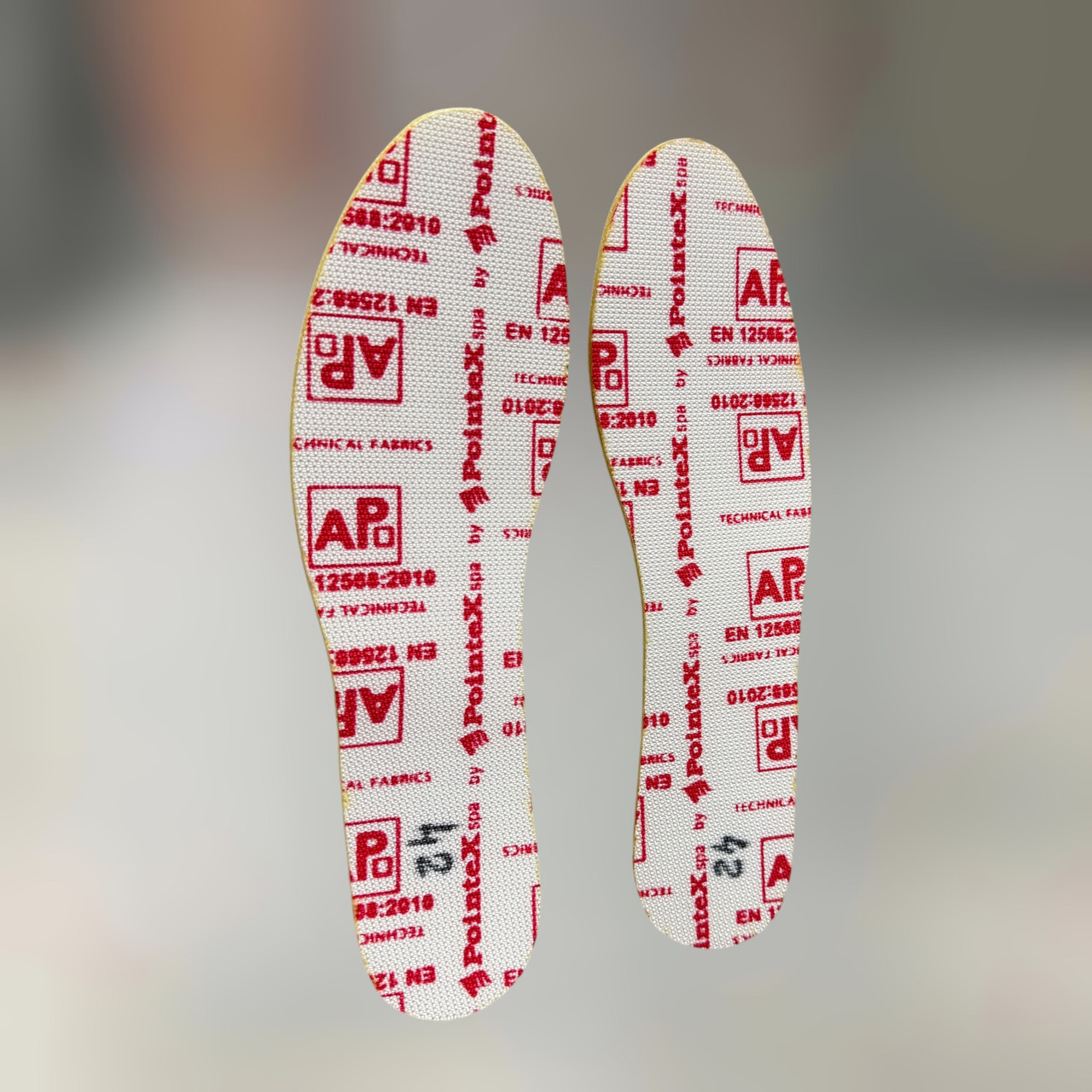 Антипрокольна устілка, синтетичний кевлар Pointex AP, Італія, товщина 3.9 мм, розмір 42