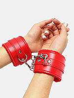 Наручники для ролевых игр с мехом кожаные для взрослых мягкие бдсм искусственная кожа и мех красный