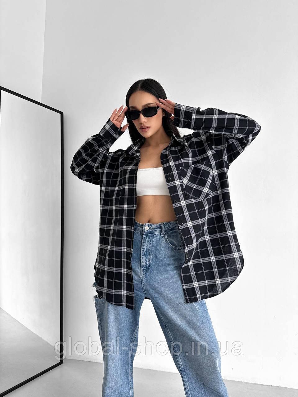 Клітчаста стильна жіноча сорочка оверсайз чорна