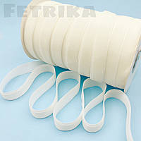 Оксамитова стрічка 1,5 см, молочная