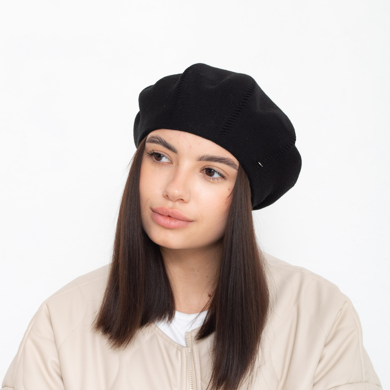 Берет Darcy 9500 чорний