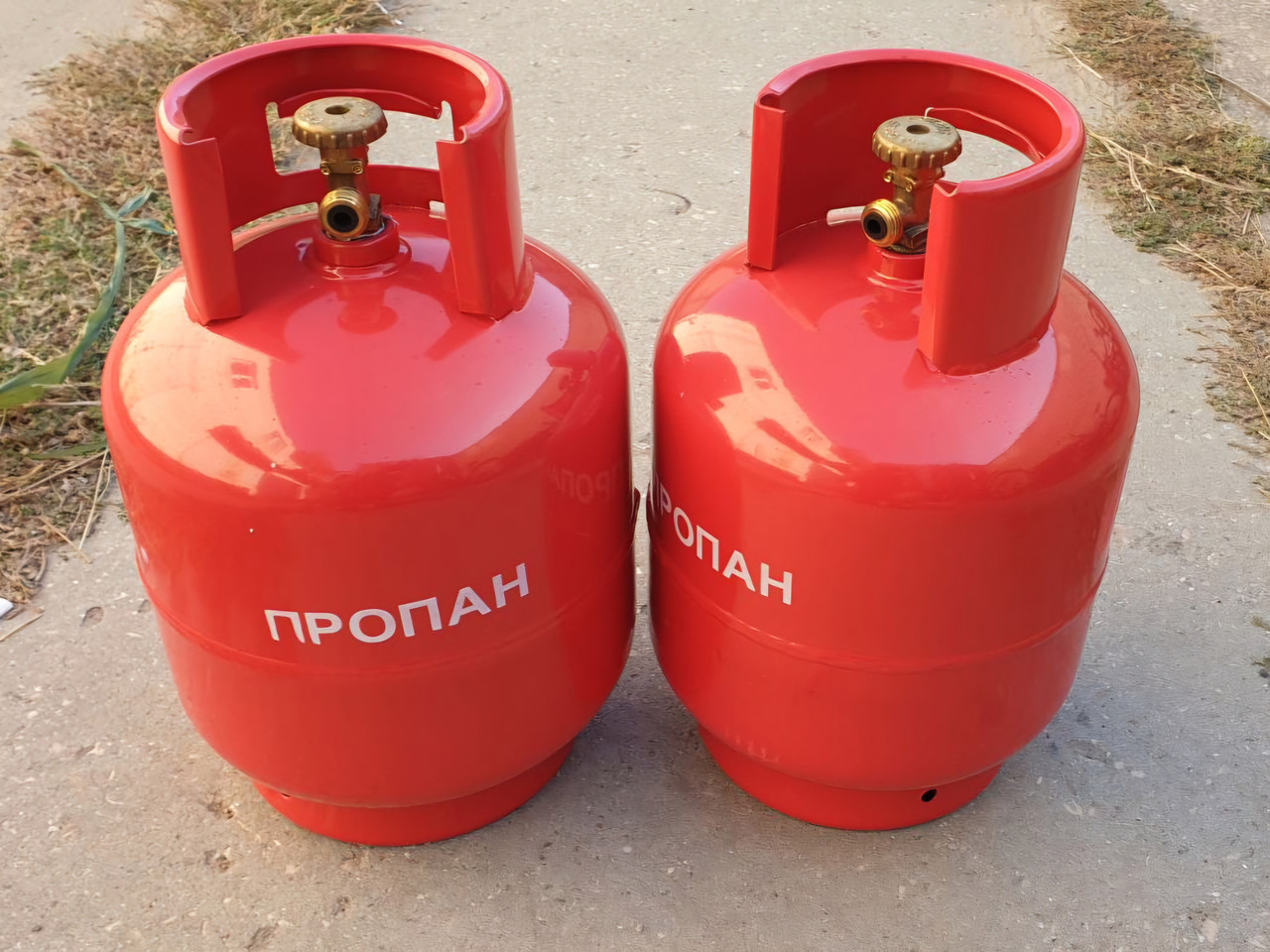 Газовий балон побутовим об'ємом 12 літрів