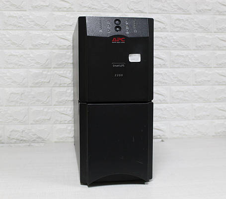 Лінійно-інтерактивний ДБЖ APC Smart-UPS 2200VA | Б. У. | Без батарей, фото 1