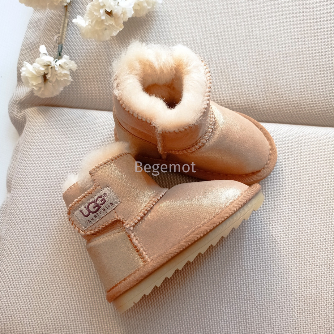 Дитячі уггі натуральні на дівчинку UGG Australia