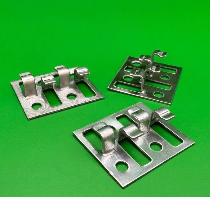 Кріплення для терасної дошки "НЖК" нерж. (4 леп.) 9мм (100шт), фото 1