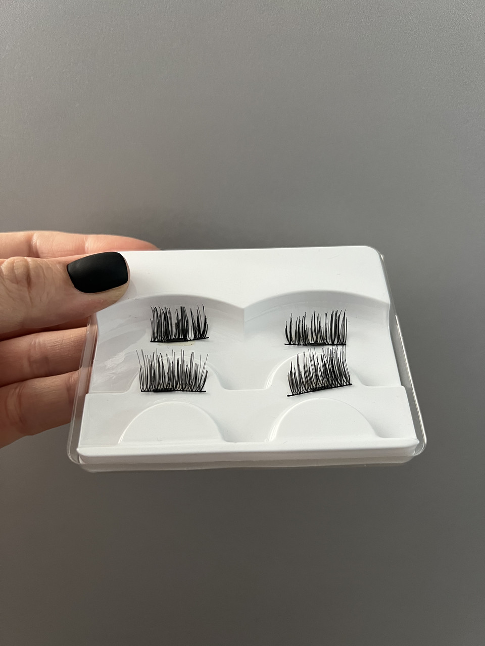 Вії на магнітах (магнітні вії)