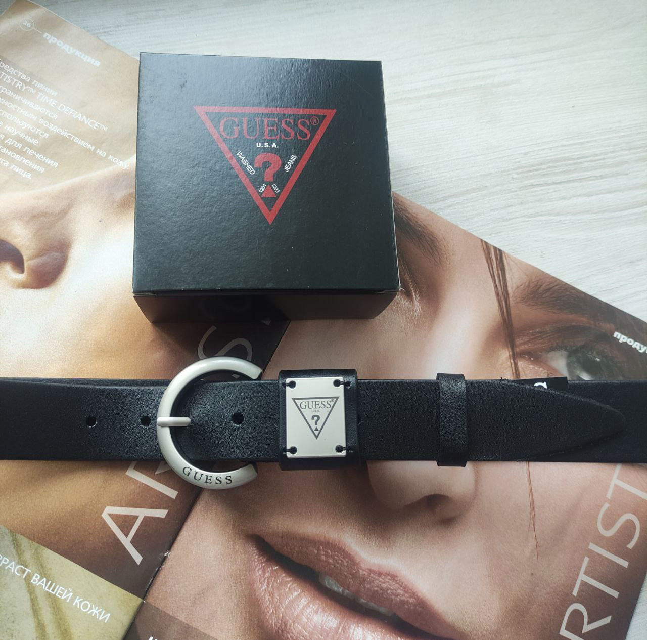 Жіночий шкіряний ремінь Guess пряжка срібло, фото 1