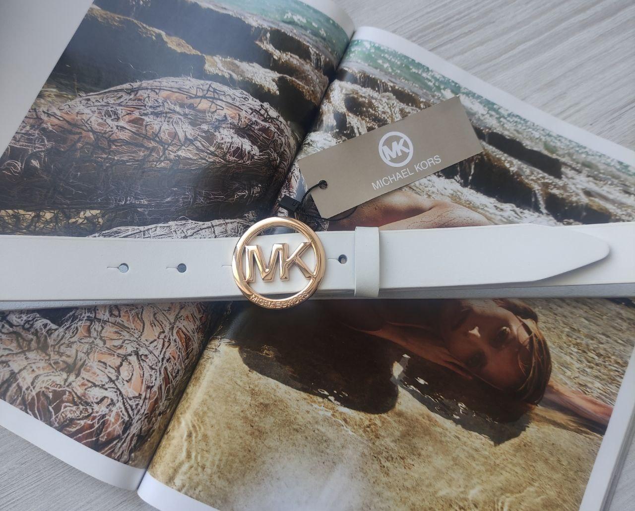 Шкіряний білий ремінь Michael Kors пряжка золото, фото 1