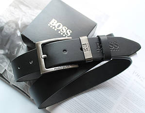 Чоловічий шкіряний ремінь у коробці