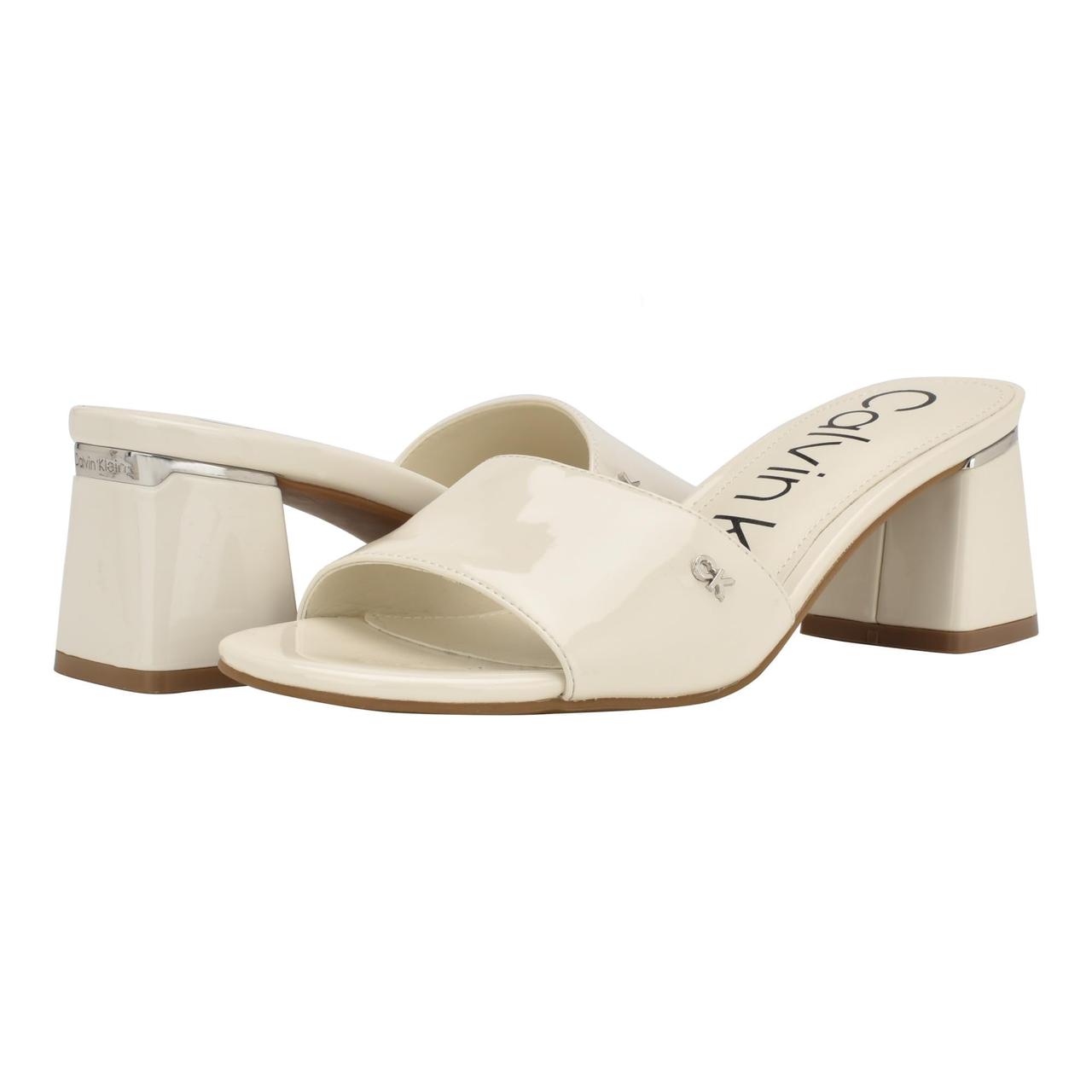 УЦІНКА Жіночі лаковані босоніжки Ulaka Calvin Klein на підборах 39,5 (9 US) 25,5 см Молочний 1159842929, фото 1