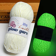 Пряжа, що світиться у темряві GlowYarn 30 гр, 1,7 мм, молочний, зелене свічення