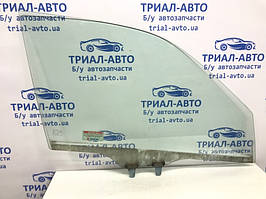 Скло дверей переднє праве Suzuki