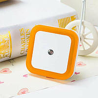 Светодиодный ночник Sirius в розетку с пластиковым корпусом желтый IP20 TL-9029