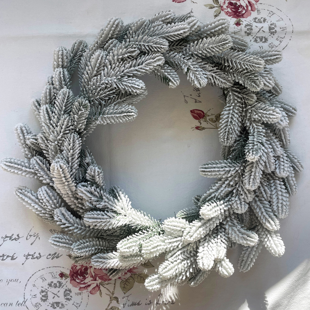 Вінок новорічний різдвяний Traditional з литої хвої d-50 см засніжений