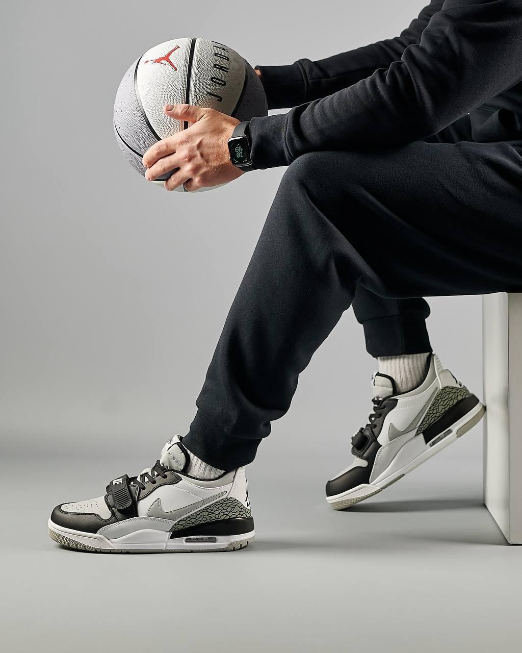 Чоловічі шкіряні кросівки Nike Air Jordan Legacy 312 Low M White Black Grey, кеди Найк Джордан. Чоловіче взуття