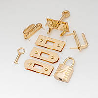 Навісні замки,стійки і набори