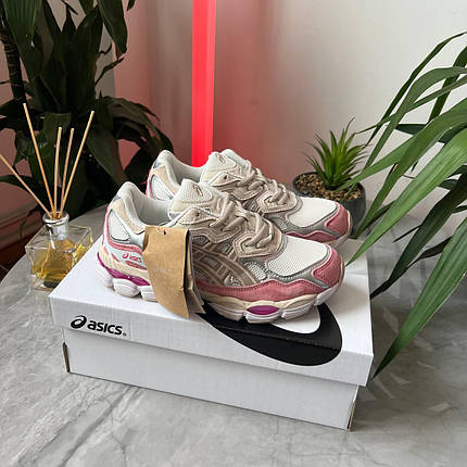 Жіночі кросівки Asics Gel Nyc Grey Pink Взуття Асікс Гель демісезон сірі з рожевим кеди замша текстиль, фото 1