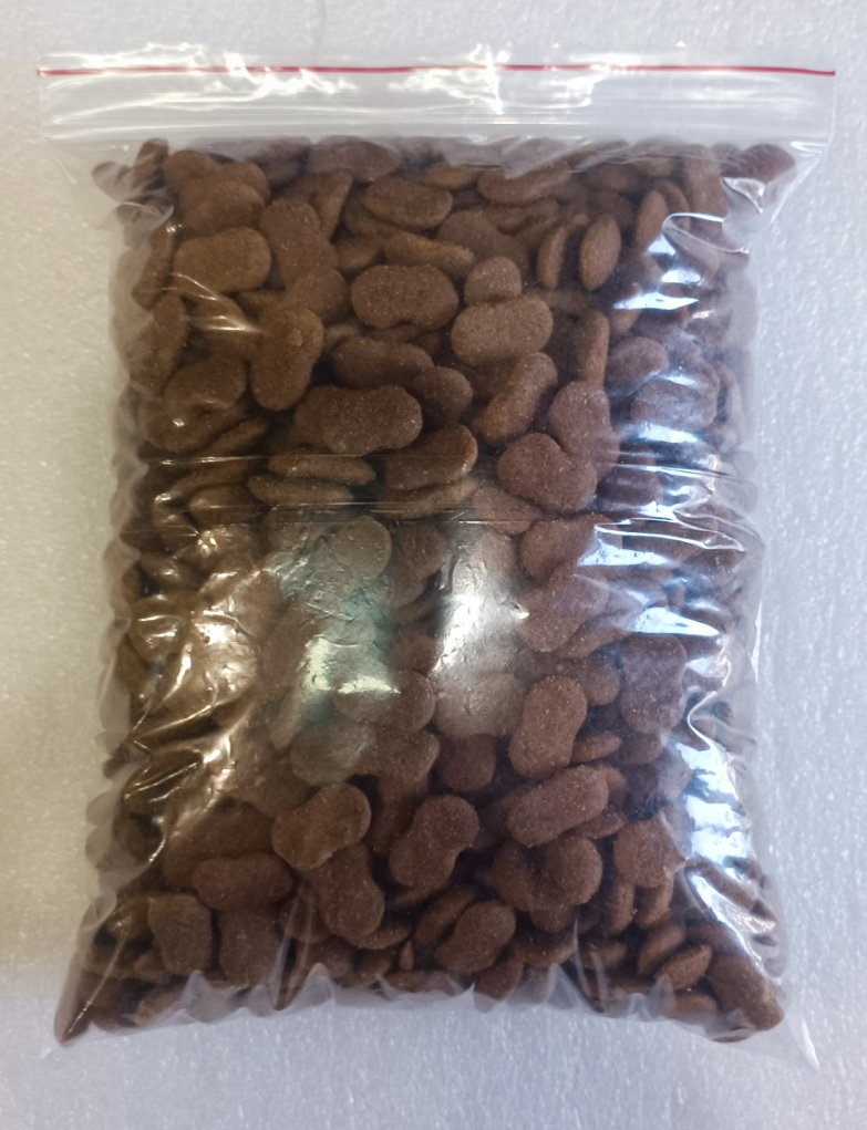 Сухий корм CLUB 4 PAWS З Качкою для дорослих собак середніх порід Клуб 4 Лапи на вагу, 1 кг, фото 1