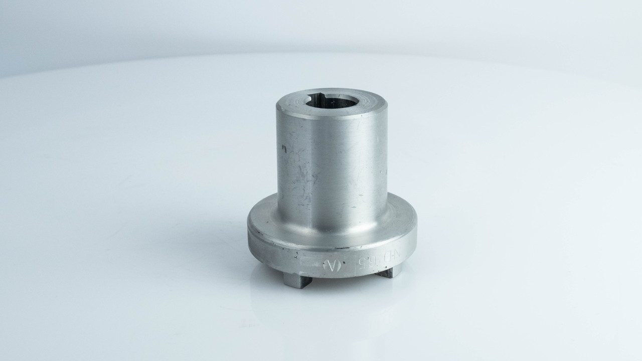 Напівмуфта ND65B сполучна для електродвигуна, циліндричний вал Ø24, OMT