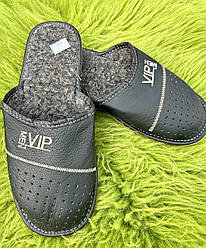 Домашні чоловічі капці із шкіри та овечої вовни