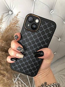 Брендовий чорний силіконовий якісний чохол із закритою камерою на iPhone 13