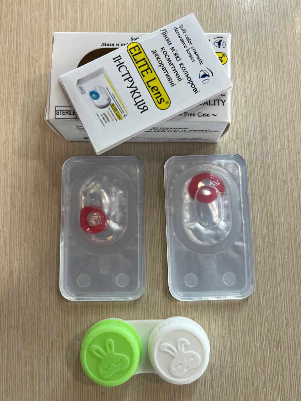 Кольорові лінзи білого кольору з червоним нерівним обідком Trauma white / Лінзи на Гелловін, фото 1