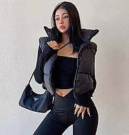 Однотонная укороченная оверсайз женская жилетка с наполнителем на молнии (в расцветках)