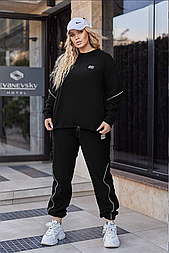 Жіночий спортивний костюм із контрастною обробкою - стильний комплект для активного відпочинку