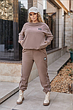 Жіночий спортивний костюм із контрастною обробкою - стильний комплект для активного відпочинку, фото 8