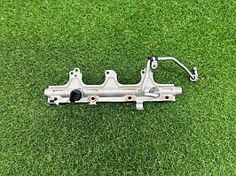 Паливна рампа AUDI A4 B8 2.0 TFSI 2012 (б/у)