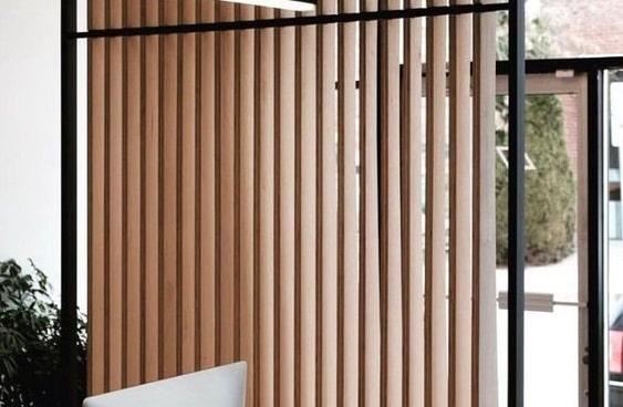 Пиляний шпон червоного дуба для міжкімнатних перегородок