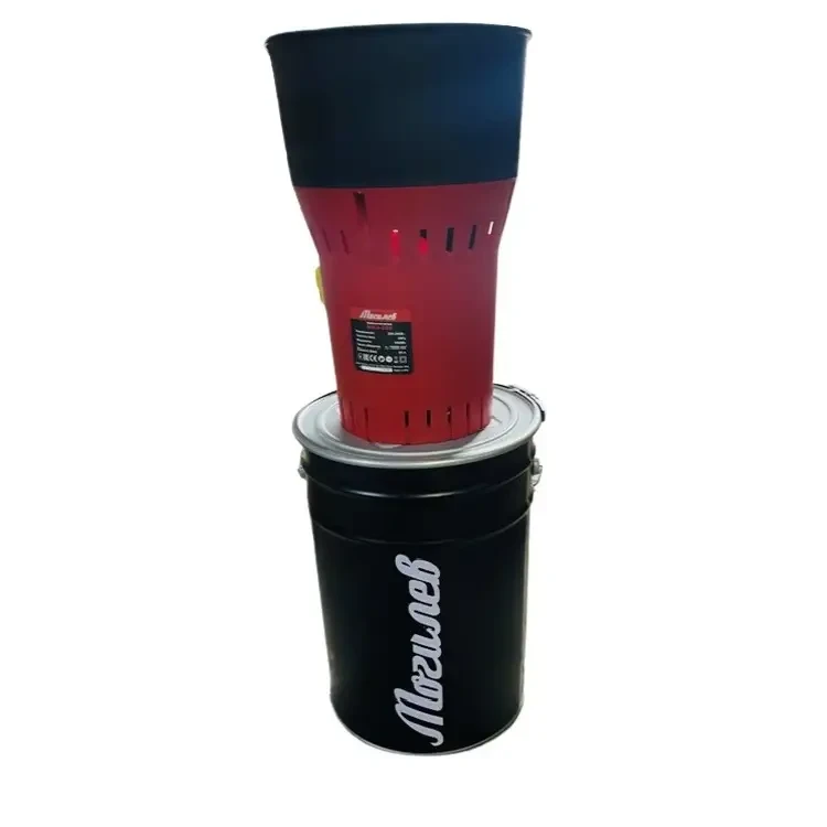 Кормоподрібнювач, зернодробилка Могильов МКЗ-250 (з відром, об'єм 25 л)