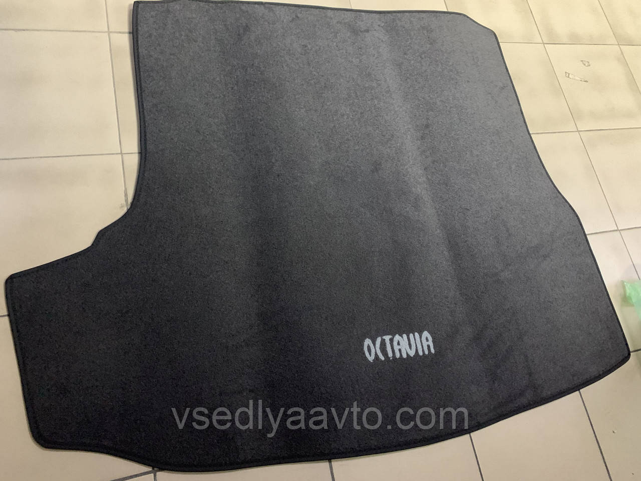 Ворсовий килимок в багажник SKODA Octavia A5 з 2004-2012 рр. ліфтбек (Чорний), фото 1