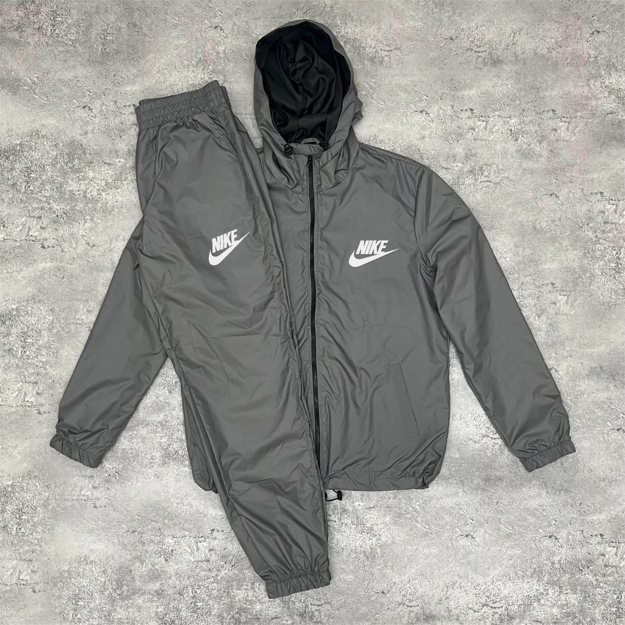 Чоловічий зимовий спортивний костюм Nike на плащівці сірий Комплект Найк з капюшоном, фото 1
