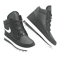 Дутики женские черные на белой высокой подошве мягкие теплые на меху на шнуровке размер 39