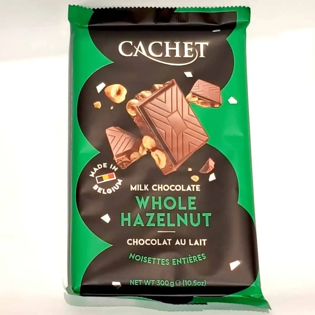 Молочний шоколад з цілим фундуком Cachet milk chocolate Hazelnut 300 г Бельгія
