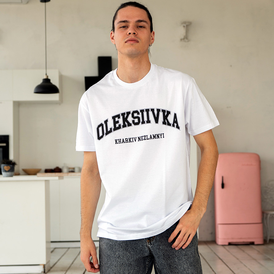 Футболка унісекс Oleksiivka Kharkiv Nezlamnyi (Олексіївка Харків Незламний) XS білий, фото 1