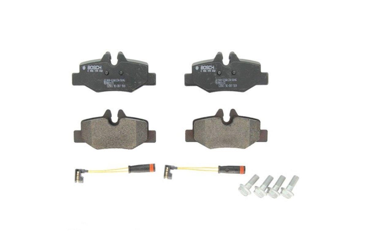 Гальмівні колодки задні (с датчиком) MB Vito 639 2003- 0986494082 BOSCH