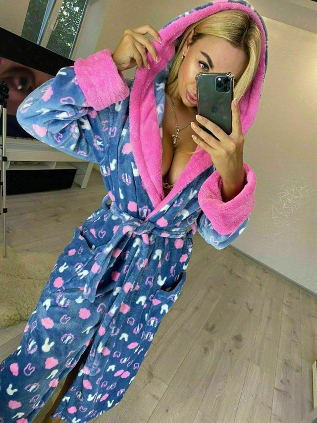 халат длинный серый с розовым с зайцами