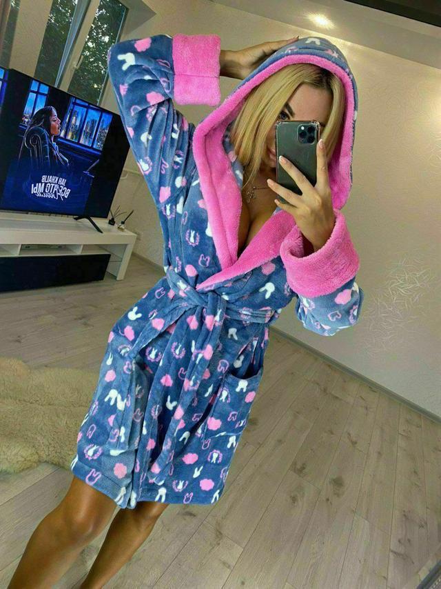 халат серый с розовым с зайцами