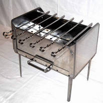 Мангали, коптильня і диски для пікніка