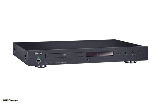 Magnat MCD 550 - CD програвач