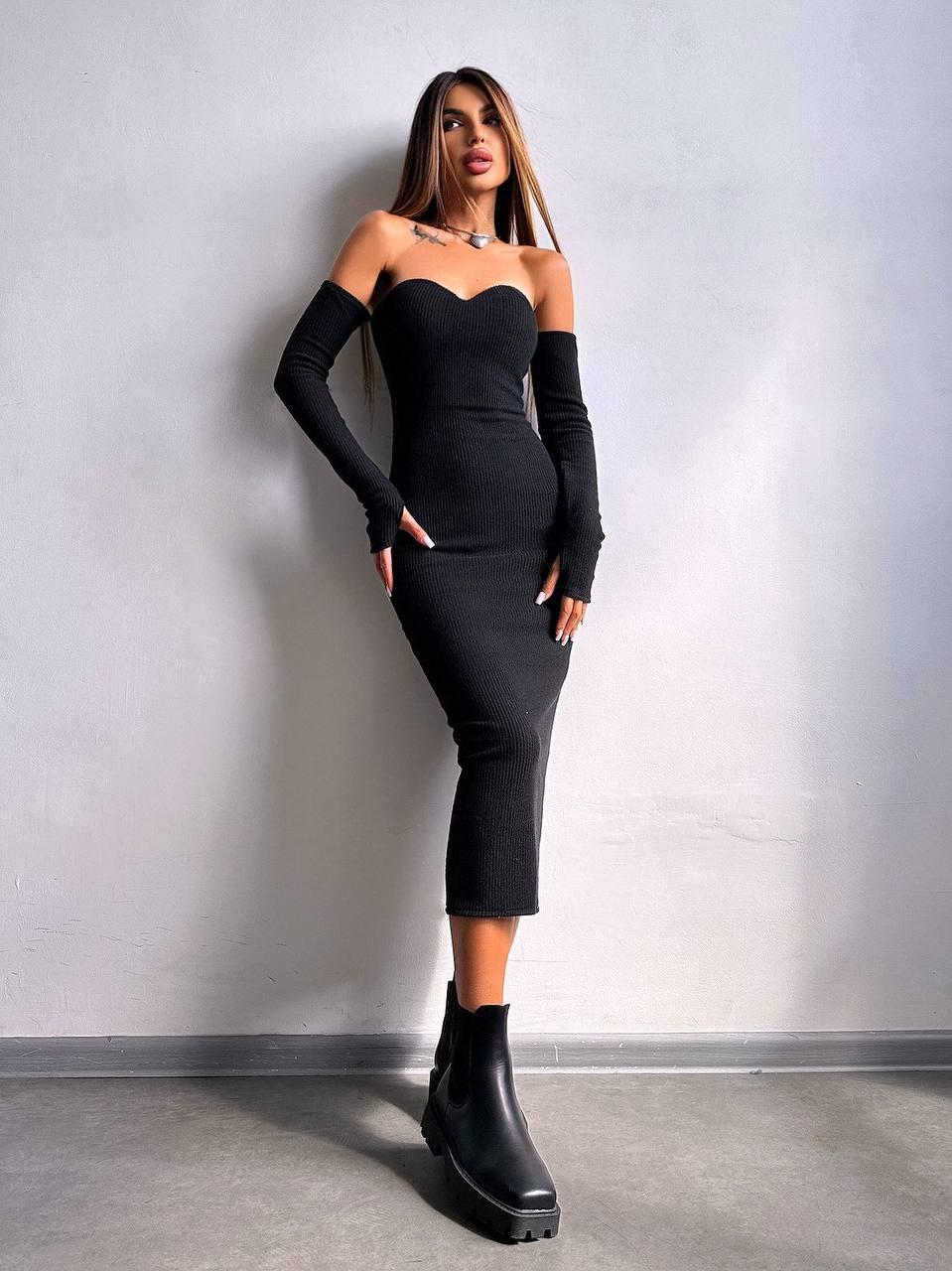 Жіноча тепла сукня міді з чашками трикотаж Kb1814