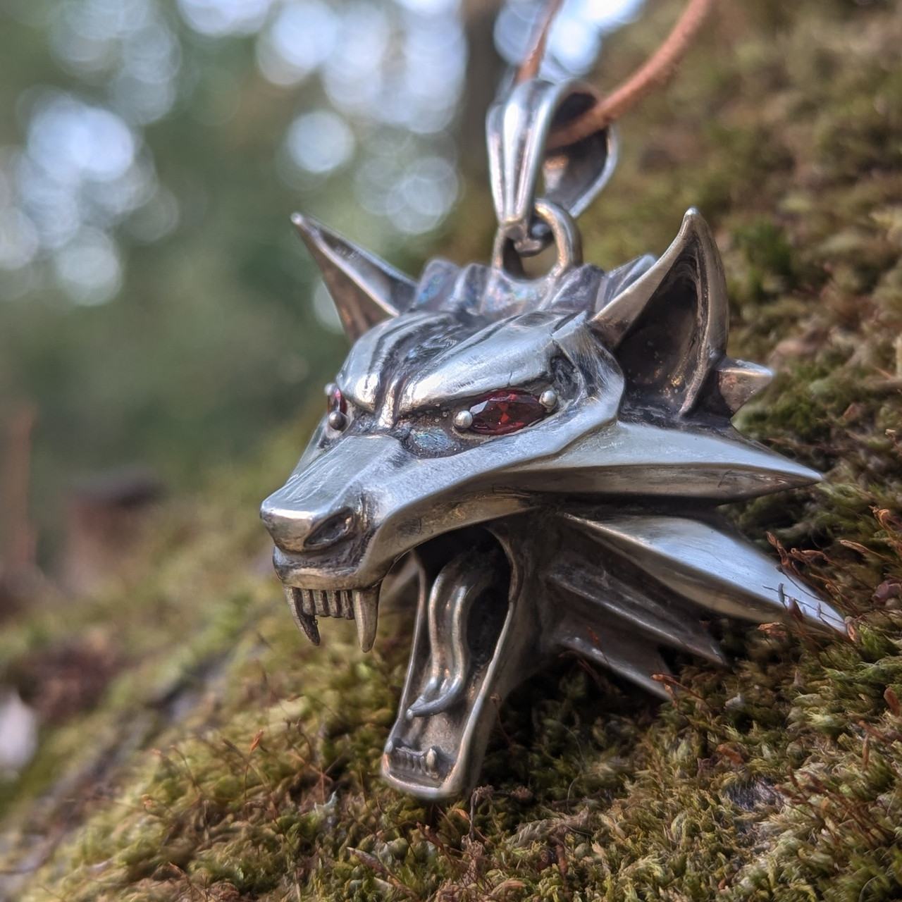 Відьмак Великий, школа Вовка, Голова Вовка, Ґеральт з Рівії, Великий кулон, амулет