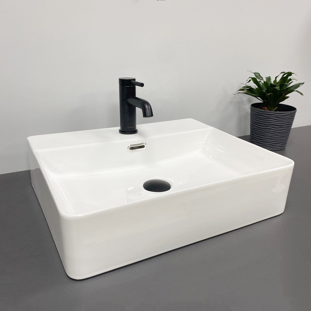 Умивальник (раковина) VBI BITONTO WHITE накладний підвісний, фото 1