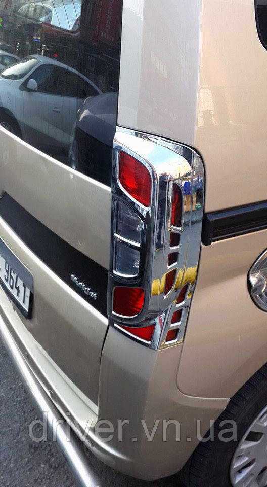 Накладка на стопы с изгибом (2 шт, пласт) для Peugeot Bipper