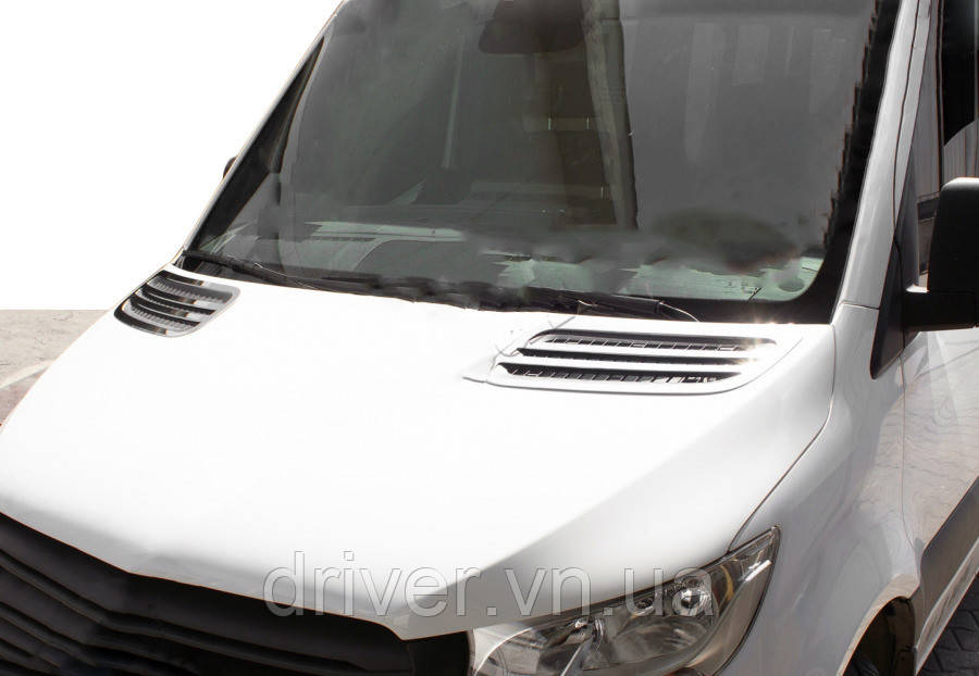 Накладки на воздухозаборник Carmos (2 шт., нерж) для Mercedes Sprinter W907/W910 2018- гг