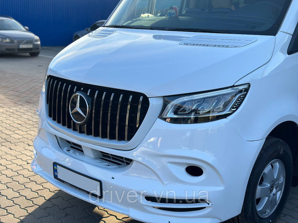 Передняя решетка Panamericana GT Chrome Premium V1 С рамкой для Mercedes Sprinter W907/W910 2018- гг
