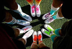 Кольорові шнурки