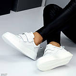 Білі шкіряні базові жіночі кеди на липучках колір на вибір, фото 6